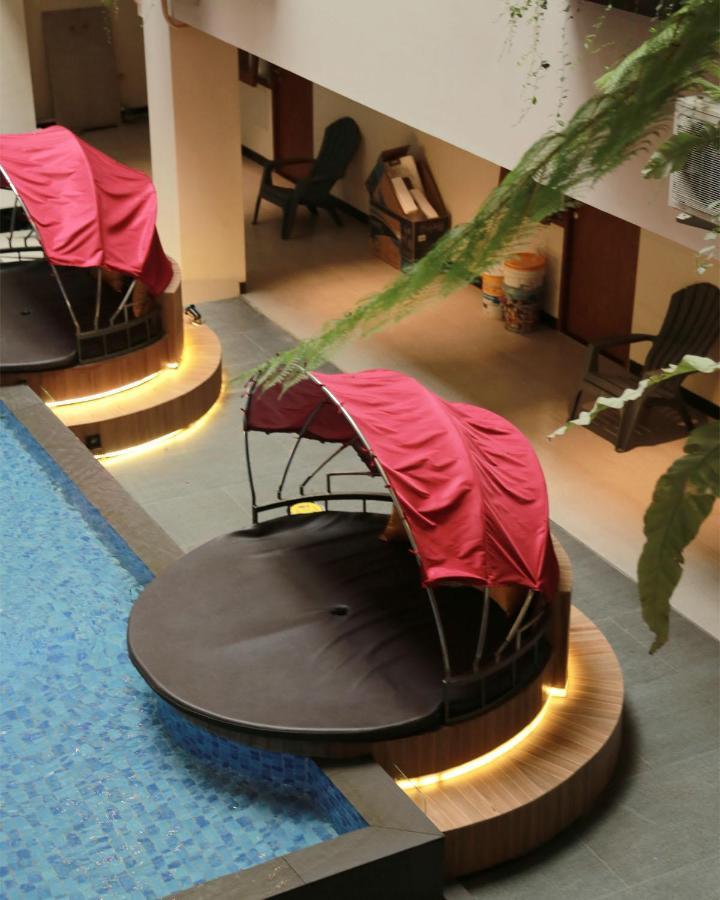 Class Premium Guest House Kasri Luaran gambar