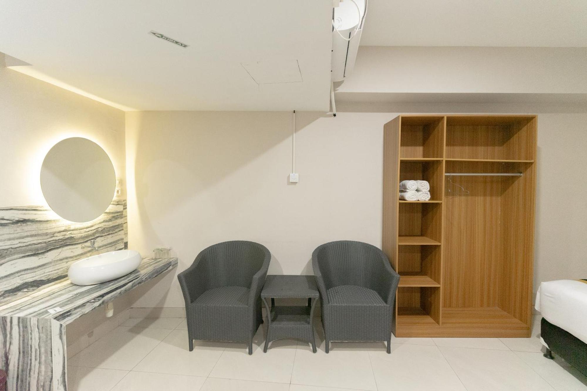 Class Premium Guest House Kasri Luaran gambar